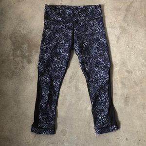 Lululemon size 2 cropped print legging